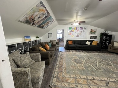 main room at Kolob Canyon